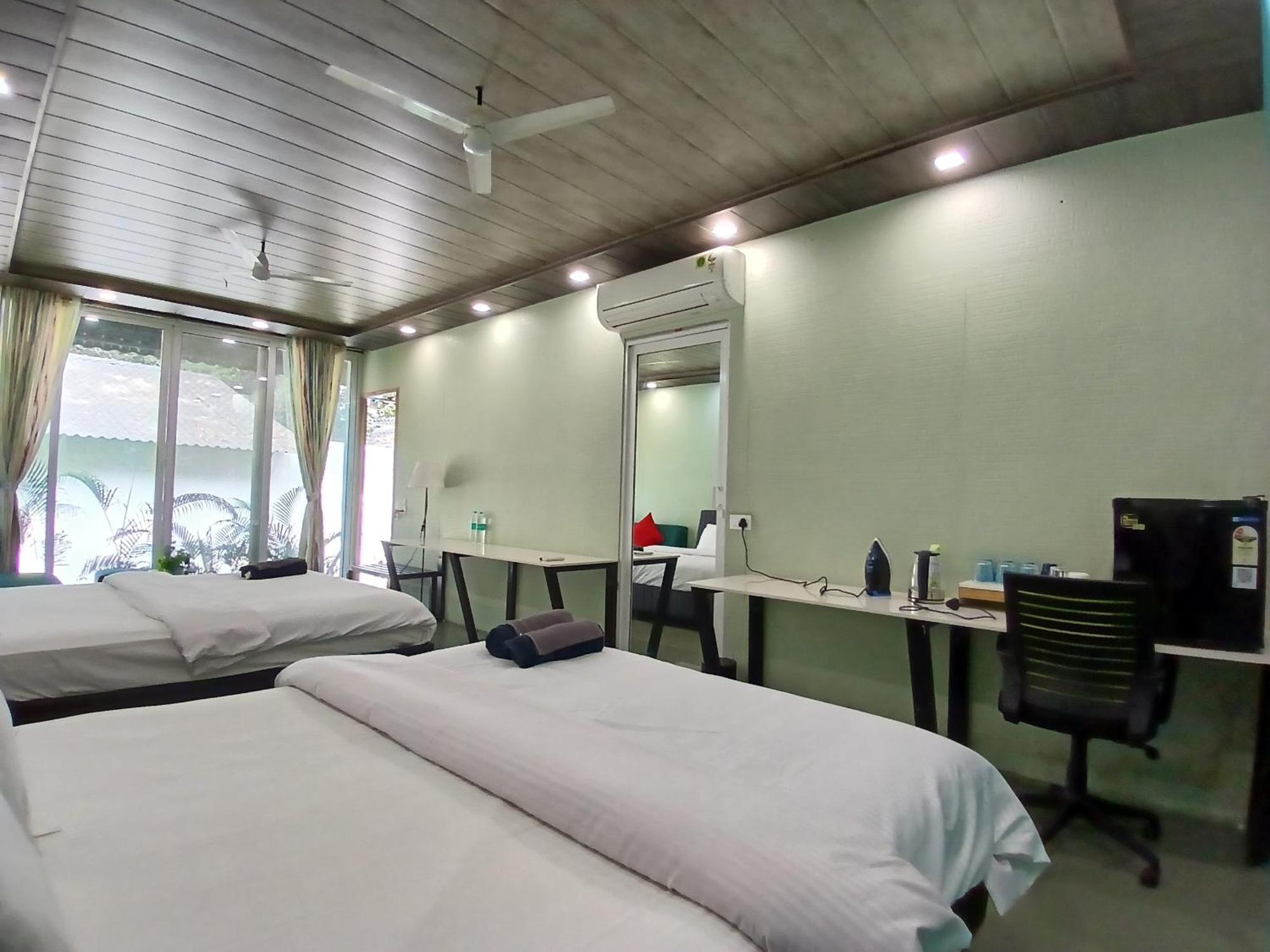 Nature'S Cove Resort 阿里巴格 外观 照片